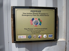 Американская программа PEPFAR:  СПИД сдает свои  позиции