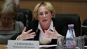 Вероника Скворцова обязала региональные ведомства разработать план организации медпомощи населению в связи с аномальной жарой